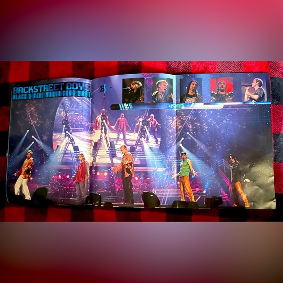 ❤️RARE AND COLLECTIBLE BACKSTREET BOYS❤️BLACK &BLUE Poster Book❤️Fantastic Buy❤️ - Picture 13 of 16
